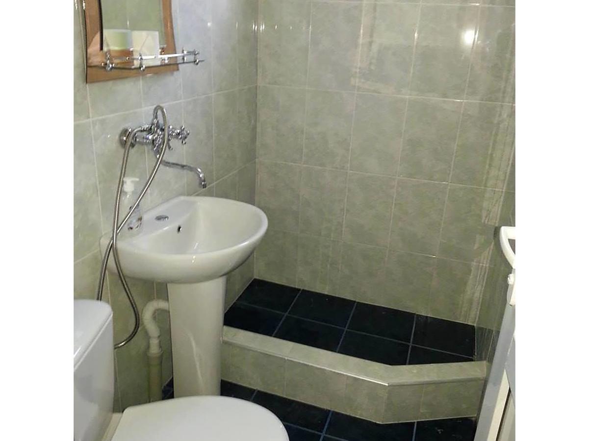 Hotel Nini Kazbegi Εξωτερικό φωτογραφία